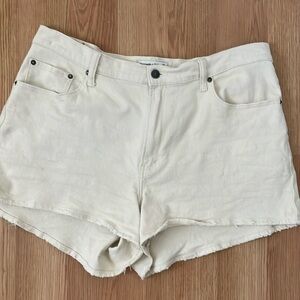 Abercrombie & Fitch shorts size 33/16